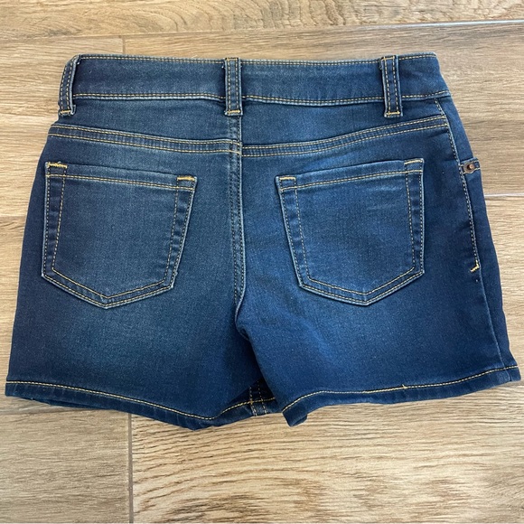 Girls Jean cutoffs - Picture 3 of 4